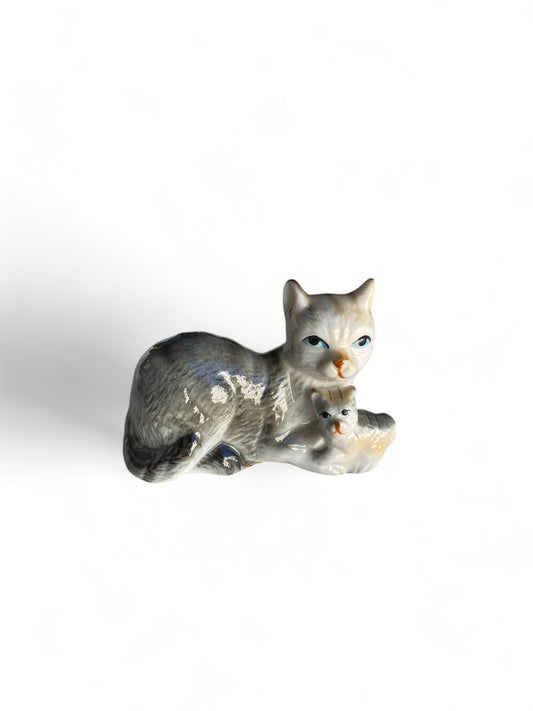 Vintage Porcelain Cats Mum and Kitten